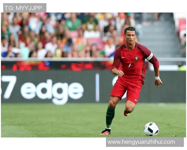 围绕足球球星灯框打造专属荣耀时刻收藏展示空间