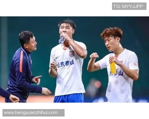 某网红讽刺某足球球星引发热议 粉丝与球迷纷纷表态支持或反对