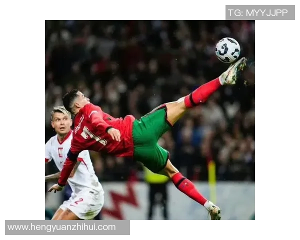 足球巨星与街头普通人邂逅瞬间感人故事引发热议真诚与偶遇的完美结合